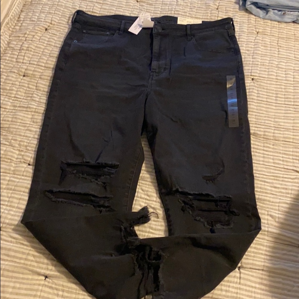 AMERICAN EAGLE JEANS! NWT! Size 20 long!